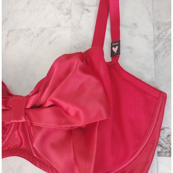 NWT VS wicked balconette bra and panty set *2 pieces - Picture 7 of 12